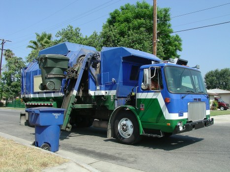 Community donation center accepting furniture in Mayfair